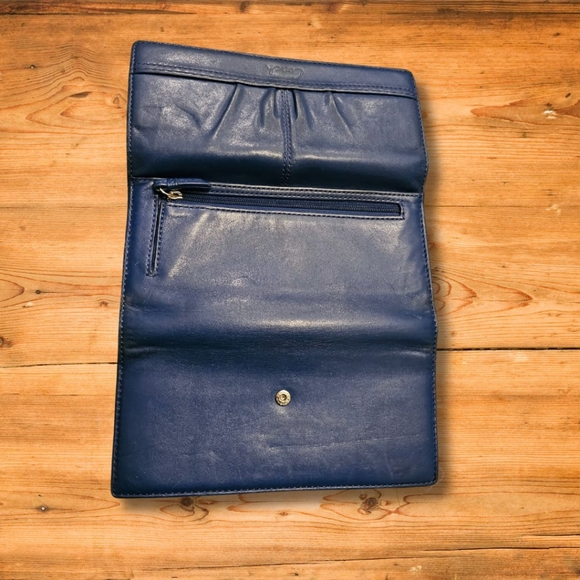 Coach Rare Vintage Soho Pleated Leather Envelope Trifold Wallet - Picture 3 of 5